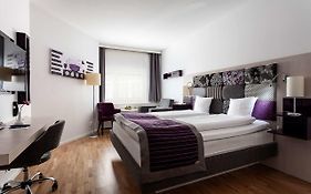 Solna Park & Hotel
